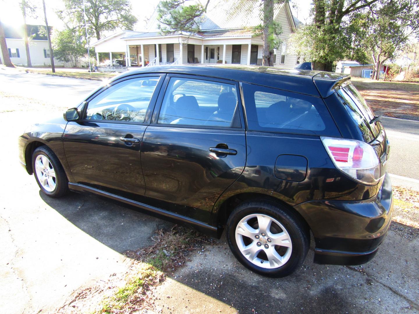 2008 Black Toyota Matrix 2WD (2T1KR32E58C) with an 1.8L L4 DOHC 16V engine, Automatic transmission, located at 15016 S Hwy 231, Midland City, AL, 36350, (334) 983-3001, 31.306210, -85.495277 - Photo#5